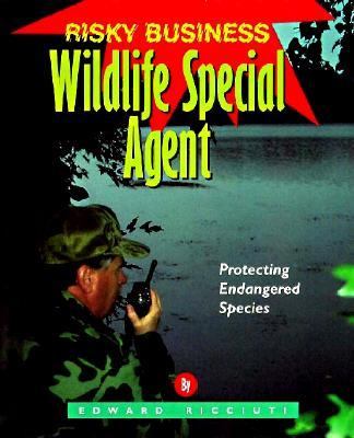 Wildlife special agent : protecting endangered species