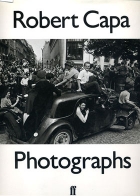 Robert Capa : photographs