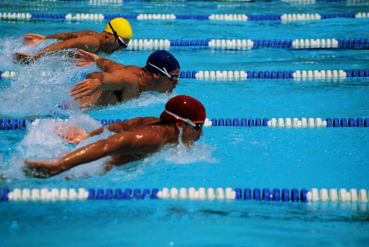 Swimming (Thrust and Drag): Sports Lab Series.