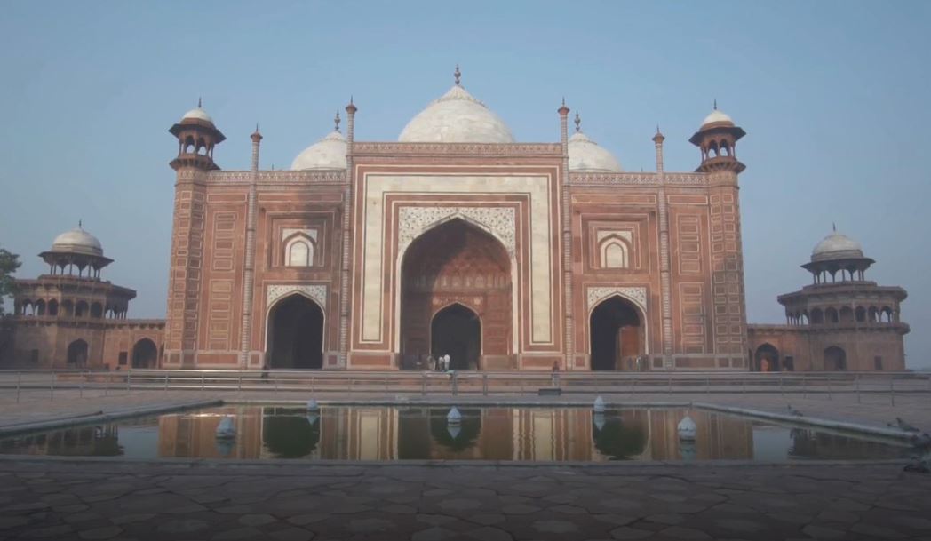 The Taj Mahal: Wonders of the World Series.