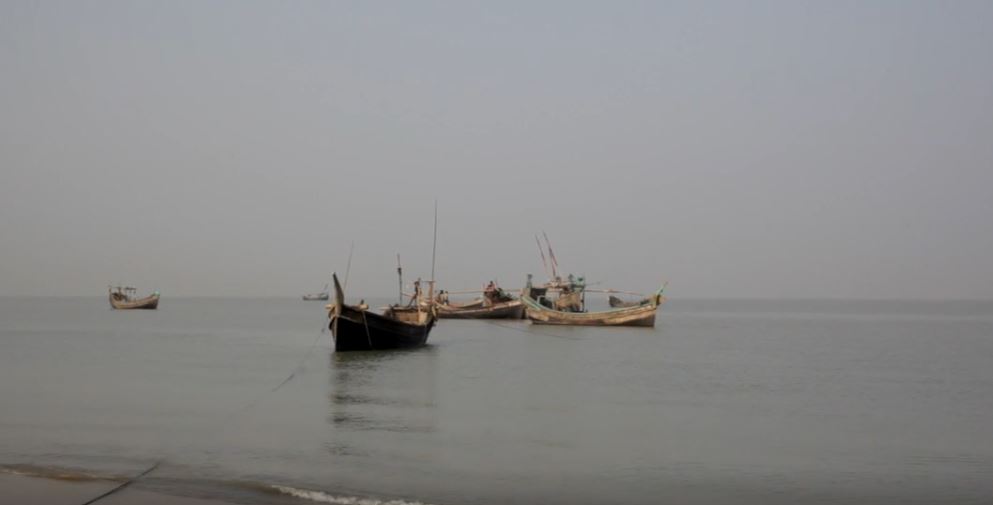 A Climate Reporter: Shore Line (Shorts).