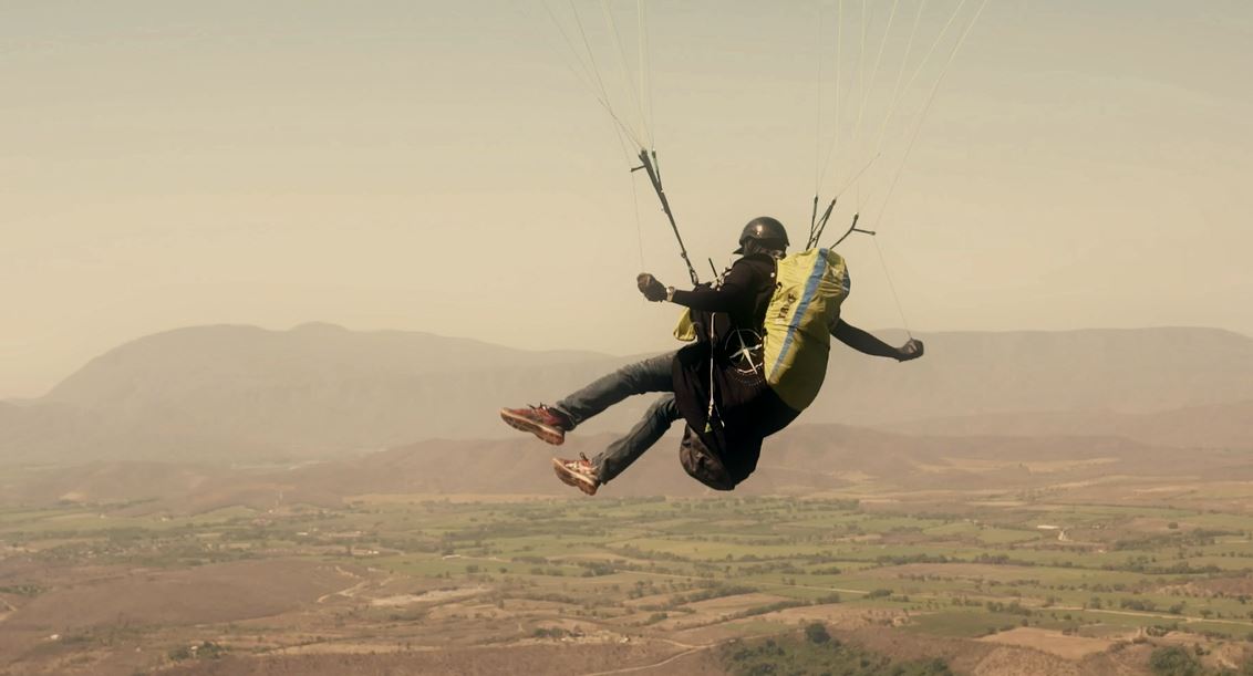 Jonathan Pinsonnault - Paragliding in Mexico: Adventure Guides, Season 4.