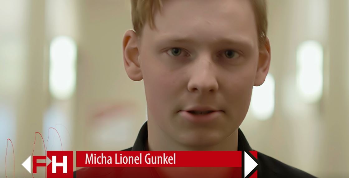 Talking Sticks: Micha Lionel Gunkel.