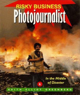 Photojournalist : in the middle of disaster