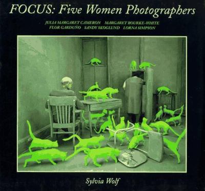 Focus : five women photographers